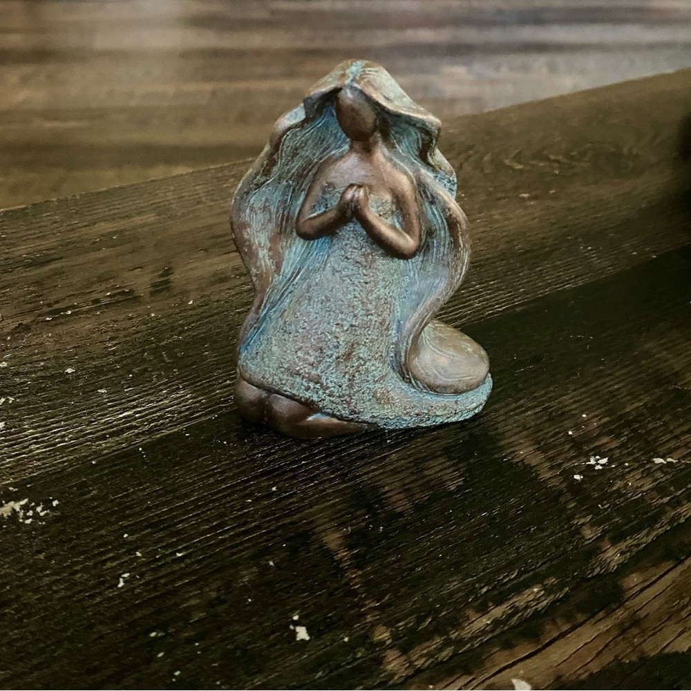 Chalkware Woman Figurine Statue Art Nouveau Greyish Green/Gold